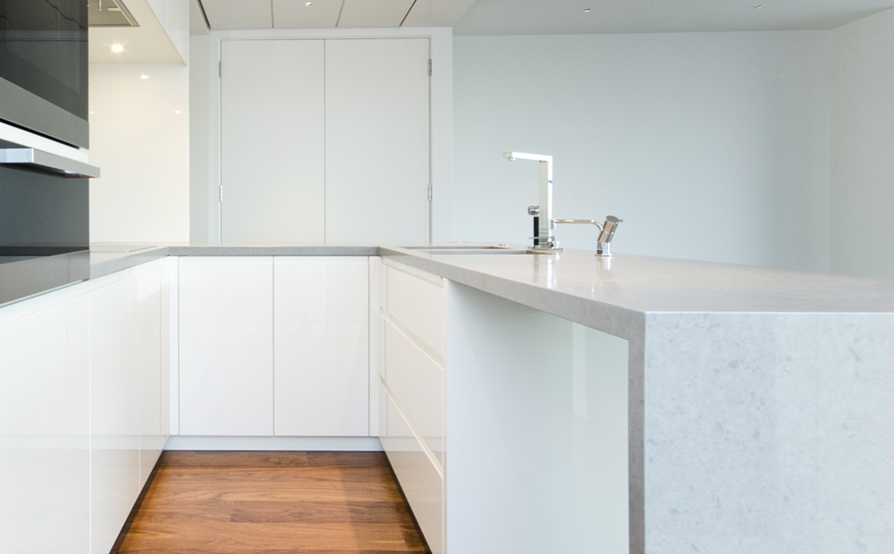 Witte graniet in de keuken - keukenwerkblad graniet